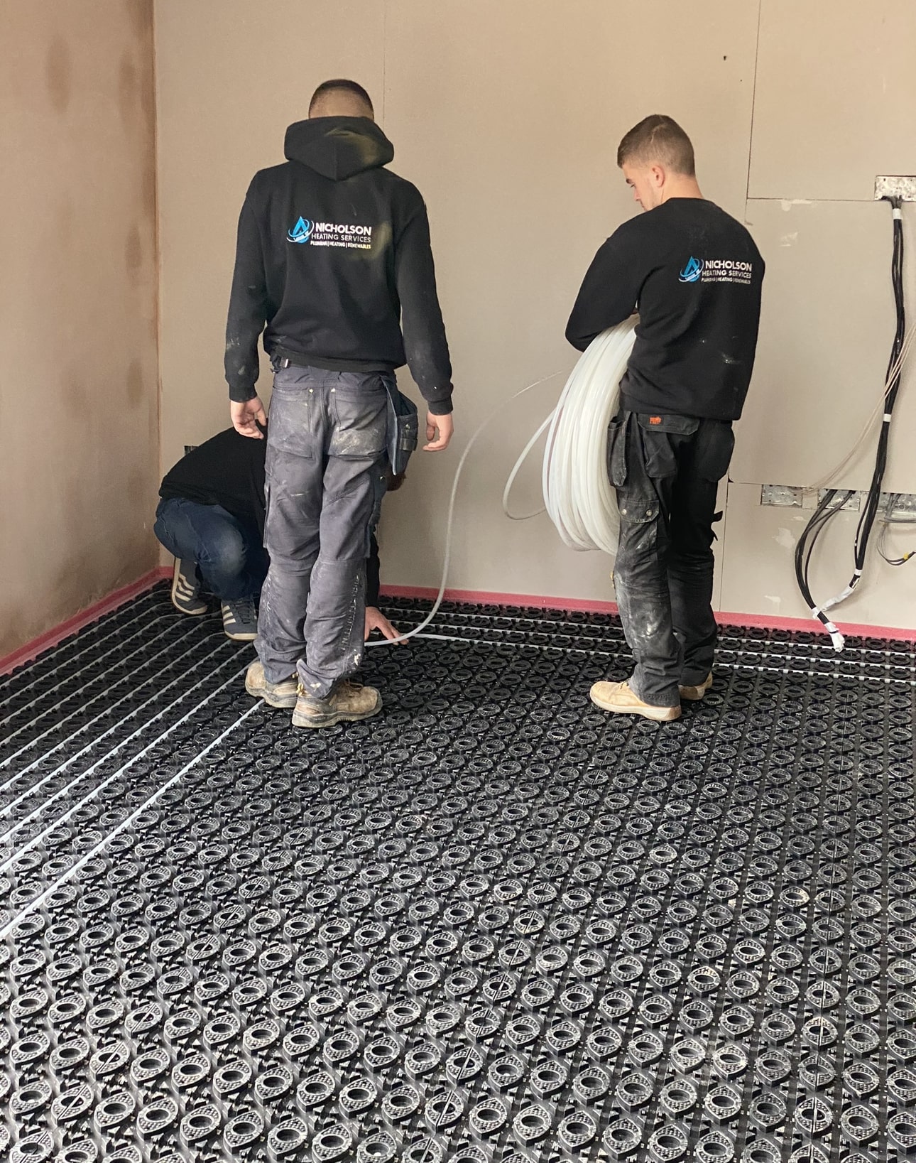 large ufh-min